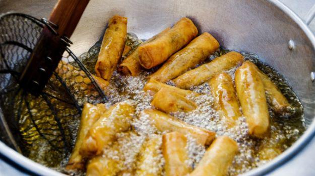 https://cdn.idntimes.com/content-images/post/20180221/fried-food-625x350-41436445297-2a2eb2dd49b4a078299b73a98bccc923.jpg