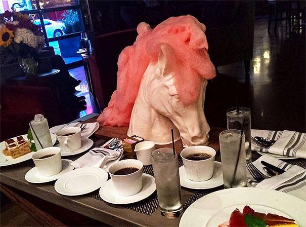 https://cdn.idntimes.com/content-images/post/20171101/funny-food-serving-restaurant-fails-41-595cd5d185965-605-65a3115f598a5f77804a8bb11937b7c4.jpg