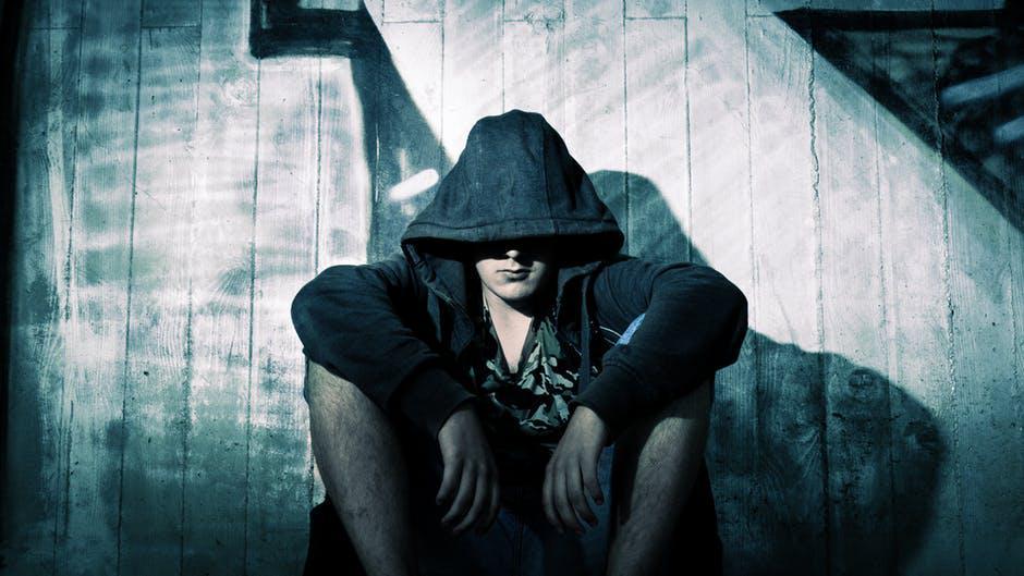 https://cdn.idntimes.com/content-images/post/20170903/gloomy-mystical-style-mood-159069-285b372a1da8f3bcd4340b0861754e5f.jpeg