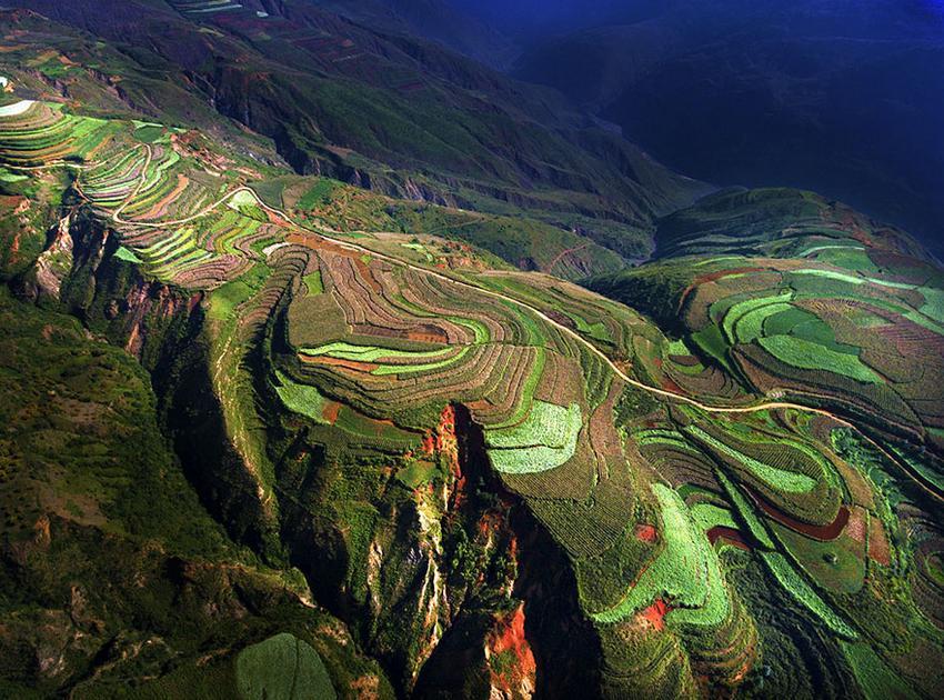 https://cdn.idntimes.com/content-images/post/20170208/hasil-foto-drone-8-9c5a0acddfa7d94b6398531ae9059854.jpg