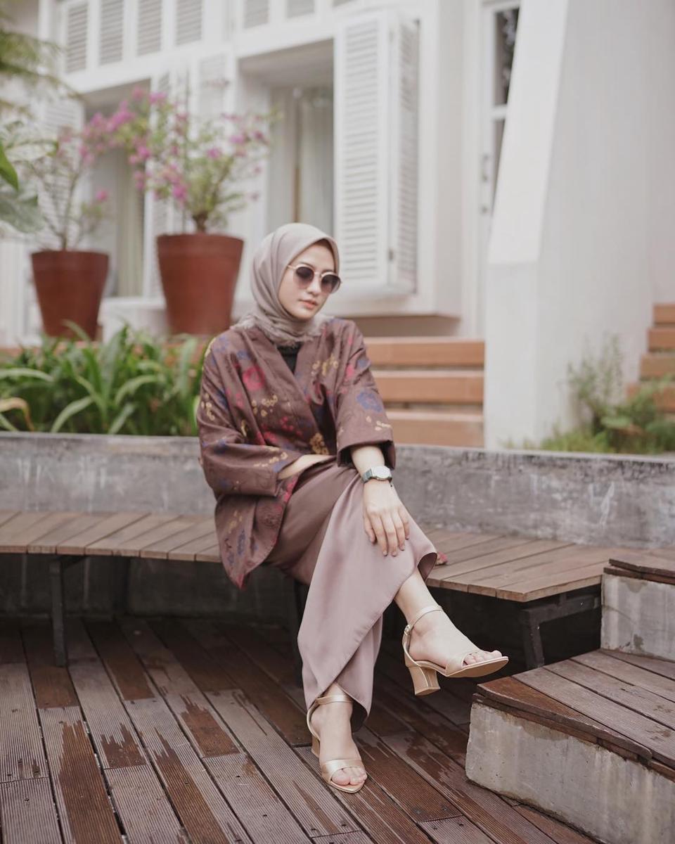 https://cdn.idntimes.com/content-images/post/20180403/helminursifah-2-2504f6d4b32c411269b1f3d7f8773645.jpg
