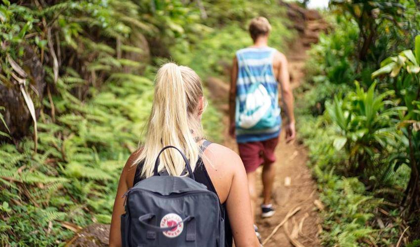https://cdn.idntimes.com/content-images/post/20161115/hiking-ae5da8ad094fbe77d52149bfdaa7fe7d.jpg