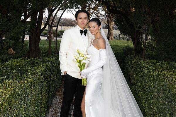 Potret Pernikahan Amanda Rawles dan Adriel Susanteo di Australia