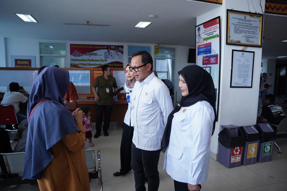 Cek Pelayanan di MPP Balam, Wamendagri Bima Arya Bilang Ini