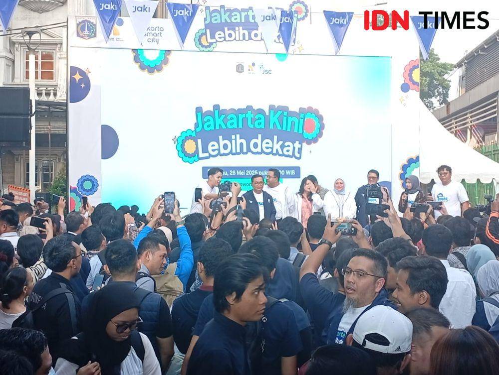 Gubernur DKI Jakarta, Pramono Anung dan Wakil Gubernur Rano Karno secara resmi meluncurkan kembali atau relaunching aplikasi Jakarta Kini (JAKI), Rabu (28/5/2025)/ IDN Times Dini Suciatiningrum
