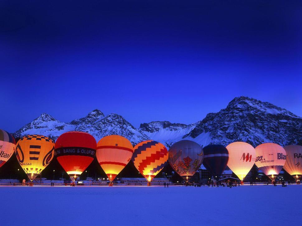 https://cdn.idntimes.com/content-images/post/20171101/international-hot-air-balloon-festival-in-ch-teau-d-oex-switzerland2-178b3e33a494447d230303f0fb0f7297.jpg