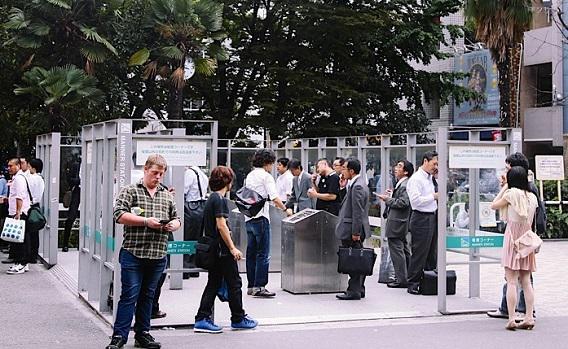 https://cdn.idntimes.com/content-images/post/20150829/japan13_smoking.jpg