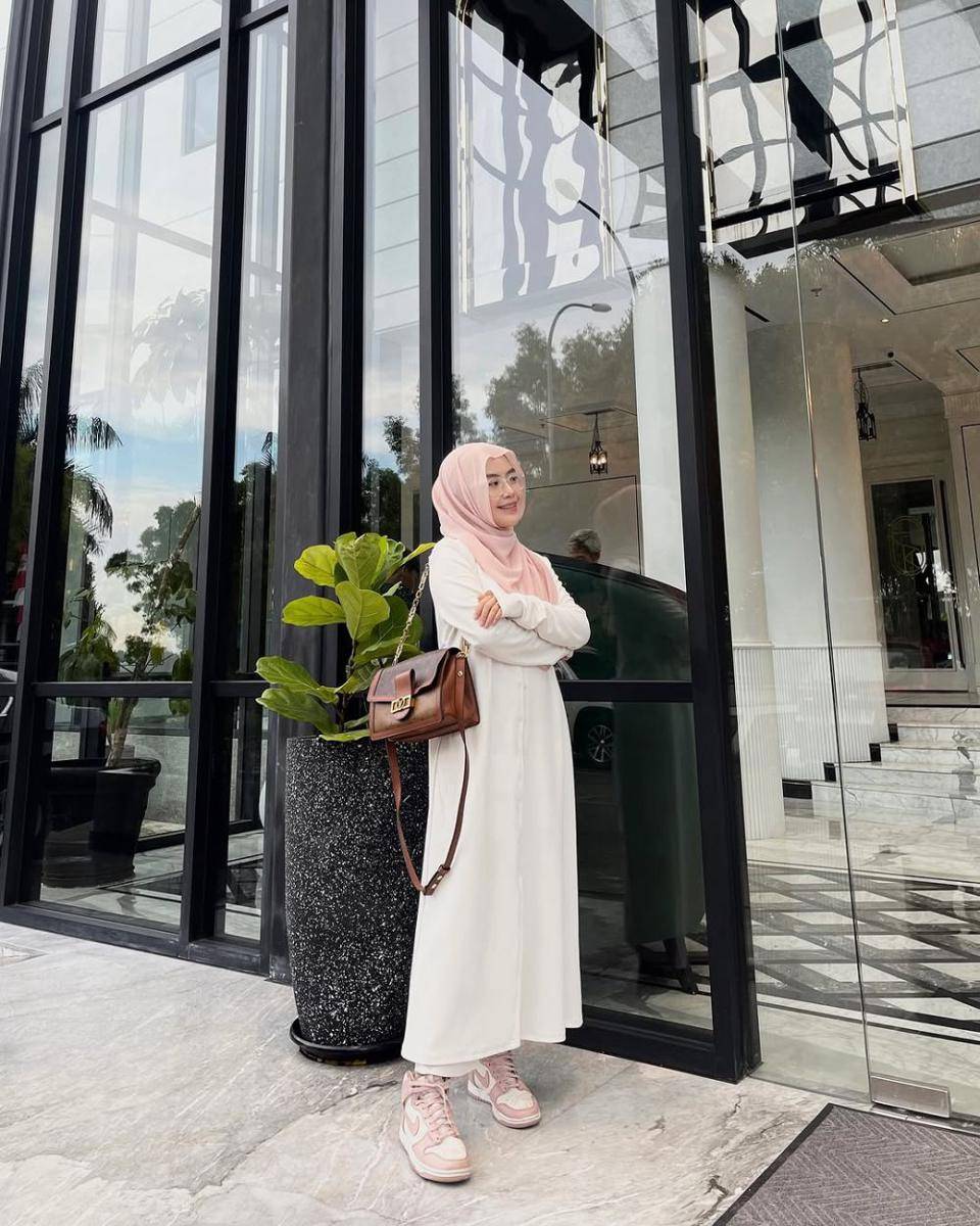 Shafira Eden (instagram.com/shafiraeden)