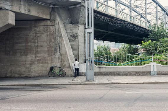 http://cdn.idntimes.com/content-images/post/20160312/korutjembatan-7a3eacbb49f9d9843258f67b90574f35.jpg