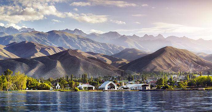 https://cdn.idntimes.com/content-images/post/20170929/kyrgyzstan-ebc4a1196b30becd40498fd5ea585c1c.jpg