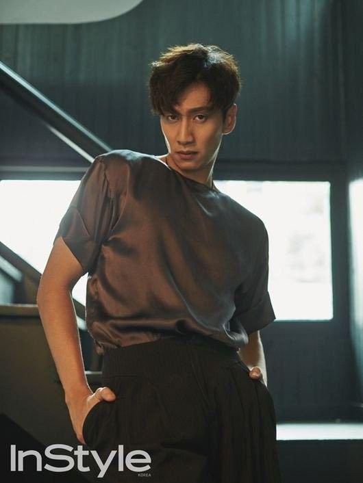 https://cdn.idntimes.com/content-images/community/2017/08/lee-kwang-soo-1469163042-lk1-529ab8ab9d2e35d189a7370517f4d2bd.jpg