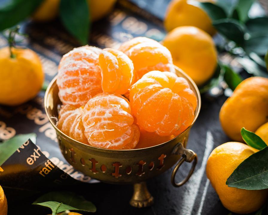https://cdn.idntimes.com/content-images/post/20171115/mandarins-2043983-960-720-271dae7ee3fcda0dd3f883aef3708d52.jpg