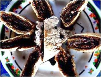 https://cdn.idntimes.com/content-images/post/20170720/martabak-sagu-kuliner-khas-papua-tradisional-61ede20e03f73756d87b041b62a7c6b5.jpg