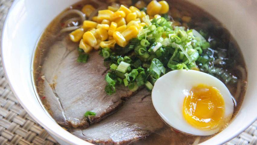 https://cdn.idntimes.com/content-images/post/20171017/miso-ramen-63bc4172e7a0b7fc6679522529b8d05e.jpg
