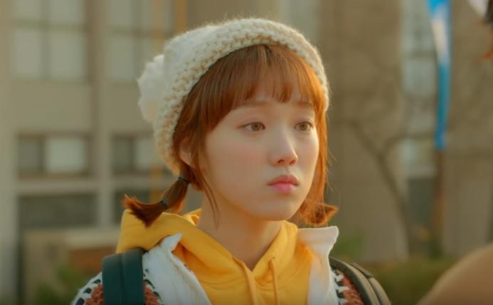 https://cdn.idntimes.com/content-images/post/20180103/model-turned-actress-lee-sung-kyung-in-the-final-episode-of-weightlifting-fairy-kim-bok-joo-b36d89e5f34839feb783f6634484e221.jpg