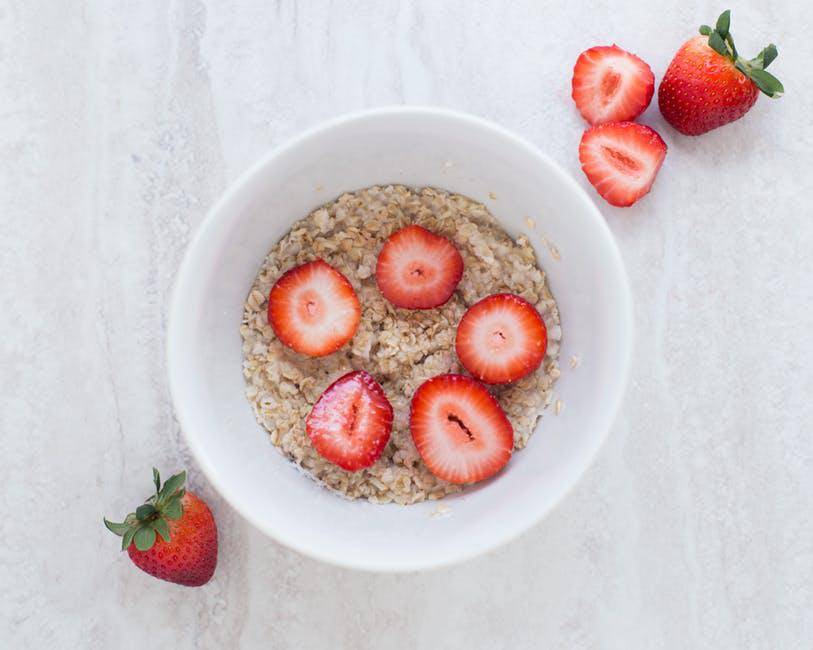 https://cdn.idntimes.com/content-images/post/20170814/oatmeal2-84bdd9b62274e44ee6349410be27d689.jpeg