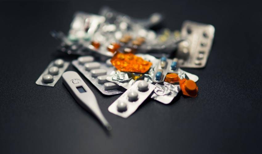 https://cdn.idntimes.com/content-images/post/20161204/obat-flu-801ec18e1977ec52732e2be598f1a99c.jpg
