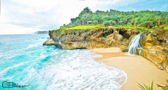 http://cdn.idntimes.com/content-images/post/20160207/pantaibanyutibo-0f1c567ff5a8ca5ad0f80c05b629a911.jpg