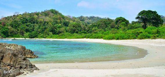 http://cdn.idntimes.com/content-images/post/20160207/pantaiwediireng-ca6e9944ffb0bd63c83d68fa33e4880d.jpg