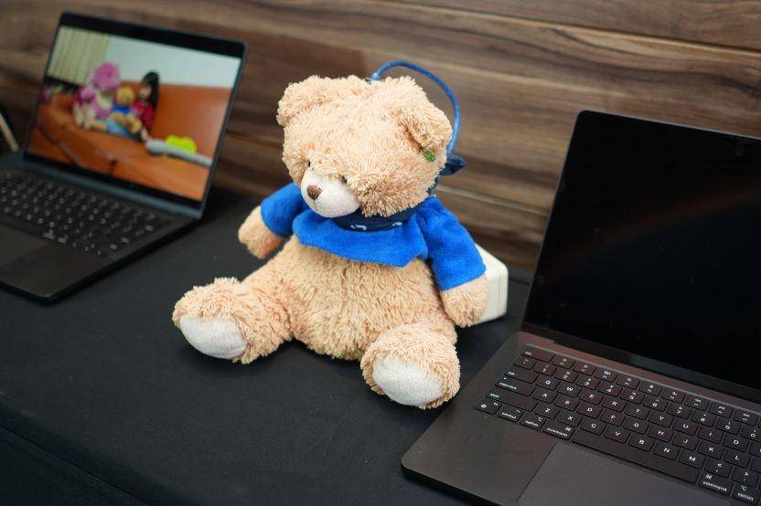 PawPal, boneka interaktif berbasis IoT-AI dan EduKit AIoT ESP32 (dok. Samsung Indonesia)