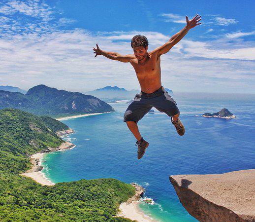 https://cdn.idntimes.com/content-images/post/20180121/pedra-do-telegrafo-b674d9f5e626acf9ddad1923d481a572.jpg