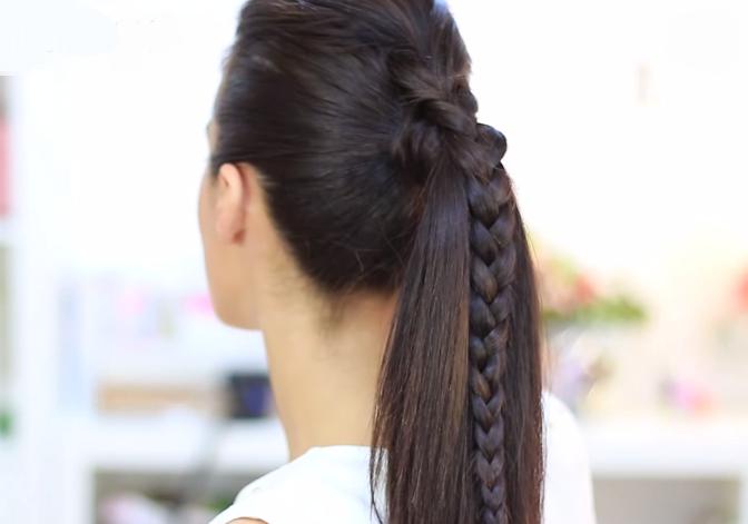 https://cdn.idntimes.com/content-images/post/20170404/peinados-sencillos-y-faciles-con-trenzas-1a10b48958caa5e07df334b6f8c758ba.png