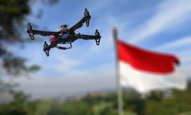 https://cdn.idntimes.com/content-images/post/20171106/penggunaan-drone-4c14e939dee7d89576330703b5268deb.jpg