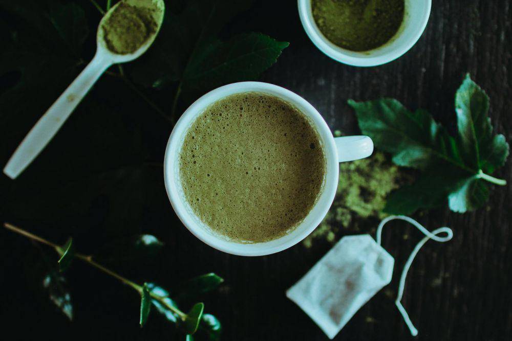 ilustrasi minuman matcha (pexels.com/Cherisha Norman)