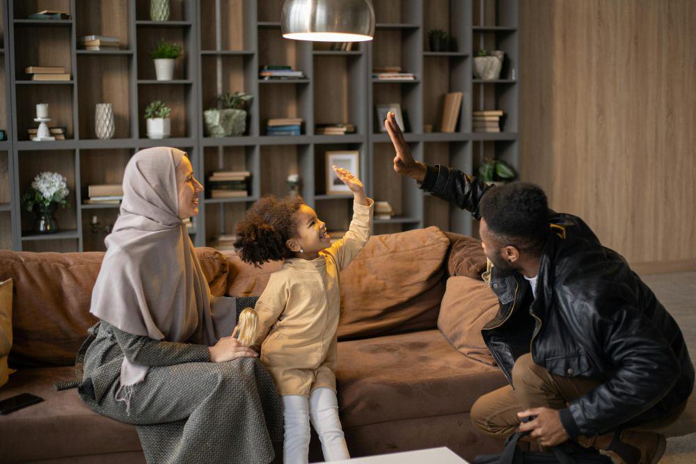 Ilustrasi orangtua dan anak (pexels.com/Monstera Production)