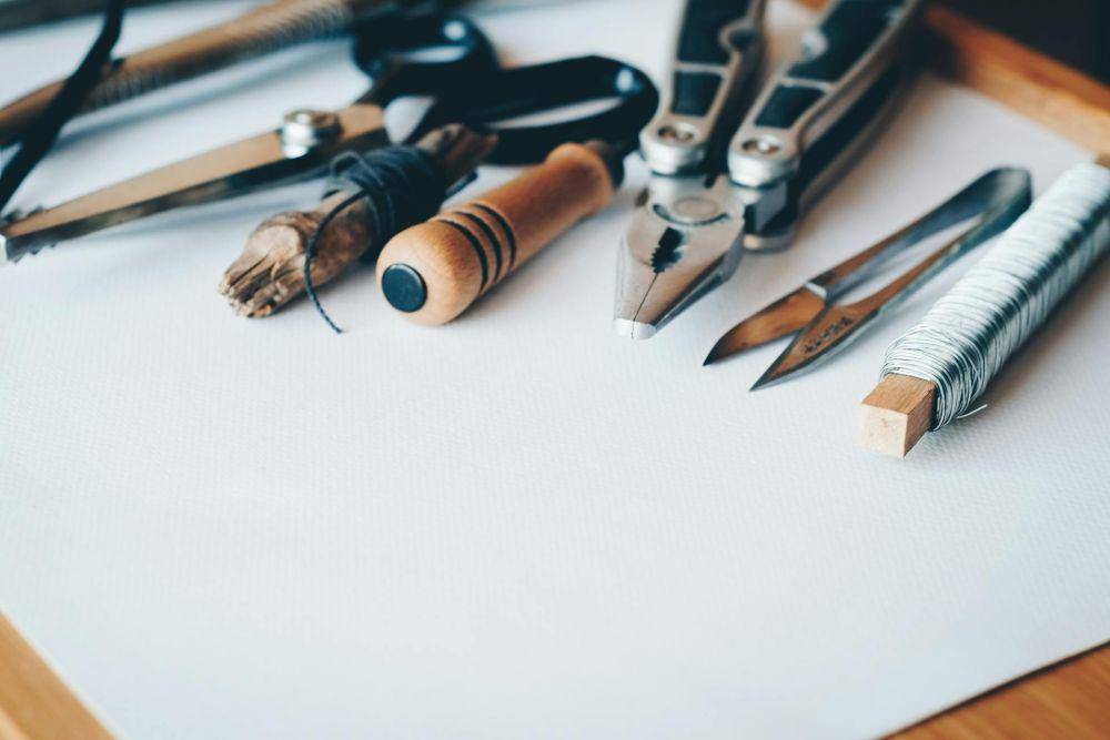 Ilustrasi perkakas dengan prinsip tuas (pexels.com/Pixabay)