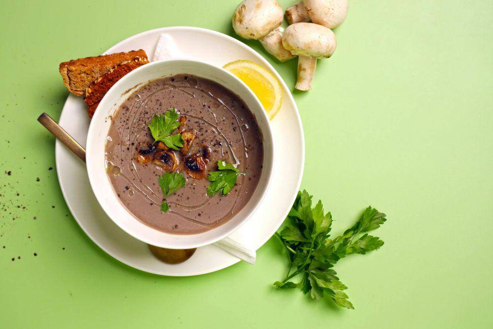 ilustrasi creamy chicken mushroom soup (pexels.com/Shameel mukkath)