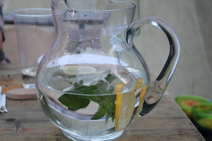 http://cdn.idntimes.com/content-images/post/20160511/pitcher-1259521-960-720-eb000f3dc6afdbf29d5b999fae2d40d1.jpg