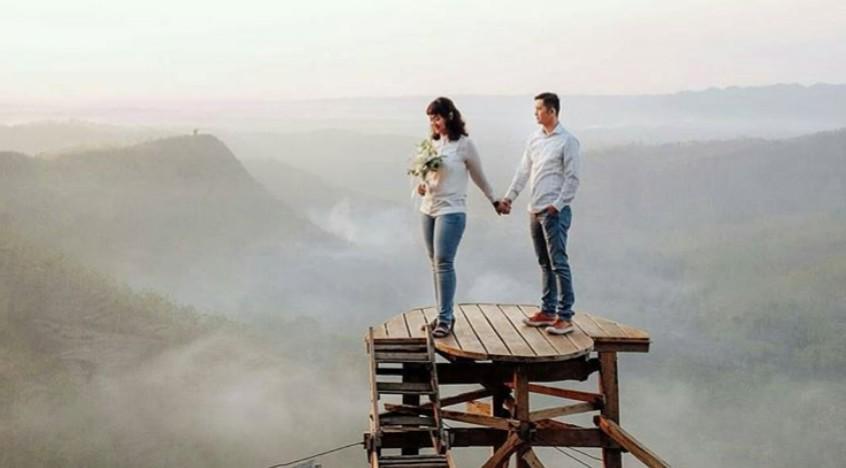 https://cdn.idntimes.com/content-images/post/20180117/prewed-52b34acb6553c1f1c25a7533b6a7692a.jpeg