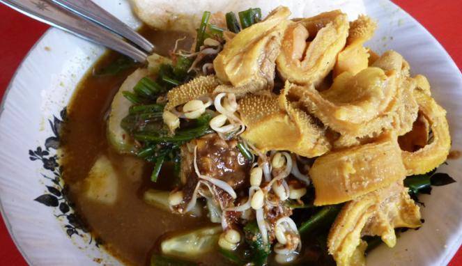 https://cdn.idntimes.com/content-images/post/20170814/rujak-soto-74ee7a89fc32b9799cbbd1d7ed6eb986.jpg