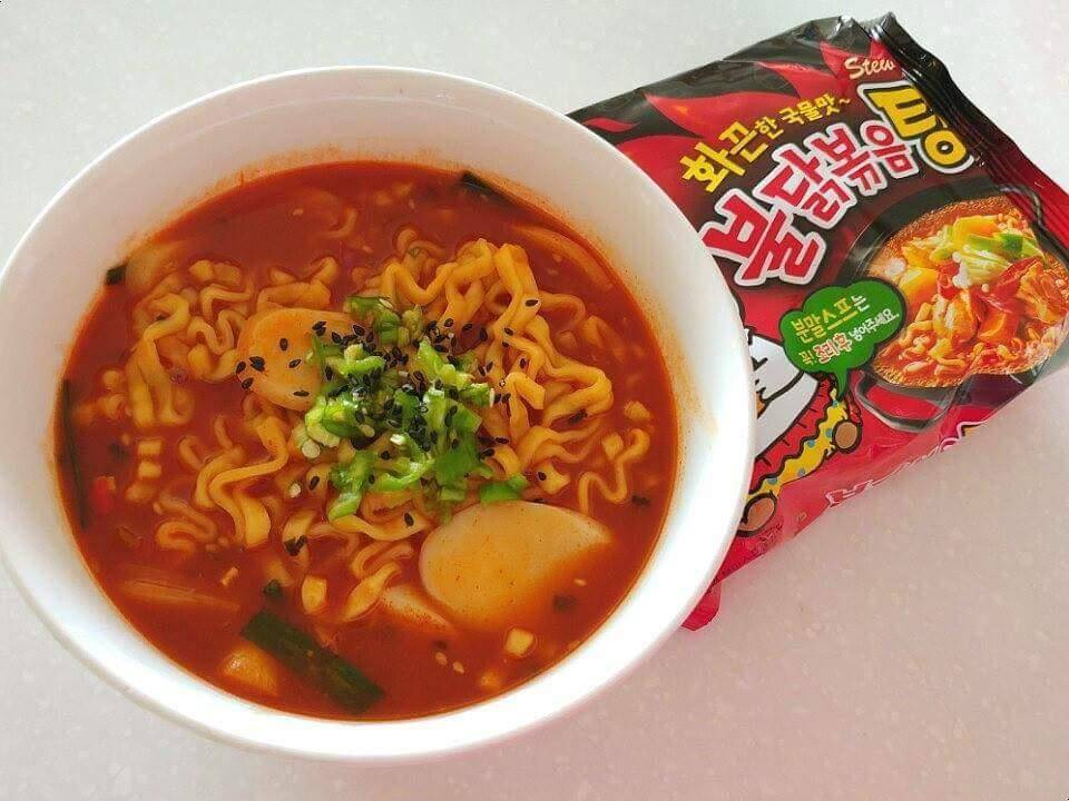 https://cdn.idntimes.com/content-images/post/20171113/samyang-spicy-chicken-stew-soup-ramen-725g-1bundle-5pack-ksfamilymart-1610-18-ksfamilymart6-9e0fe8377fc9c41d8dc627a1884a3cc0.jpg