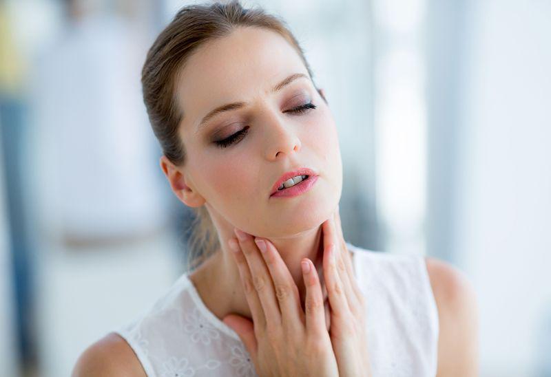 https://cdn.idntimes.com/content-images/post/20170523/sore-throat-add02f2d43c681848bb72776769127c6.jpg