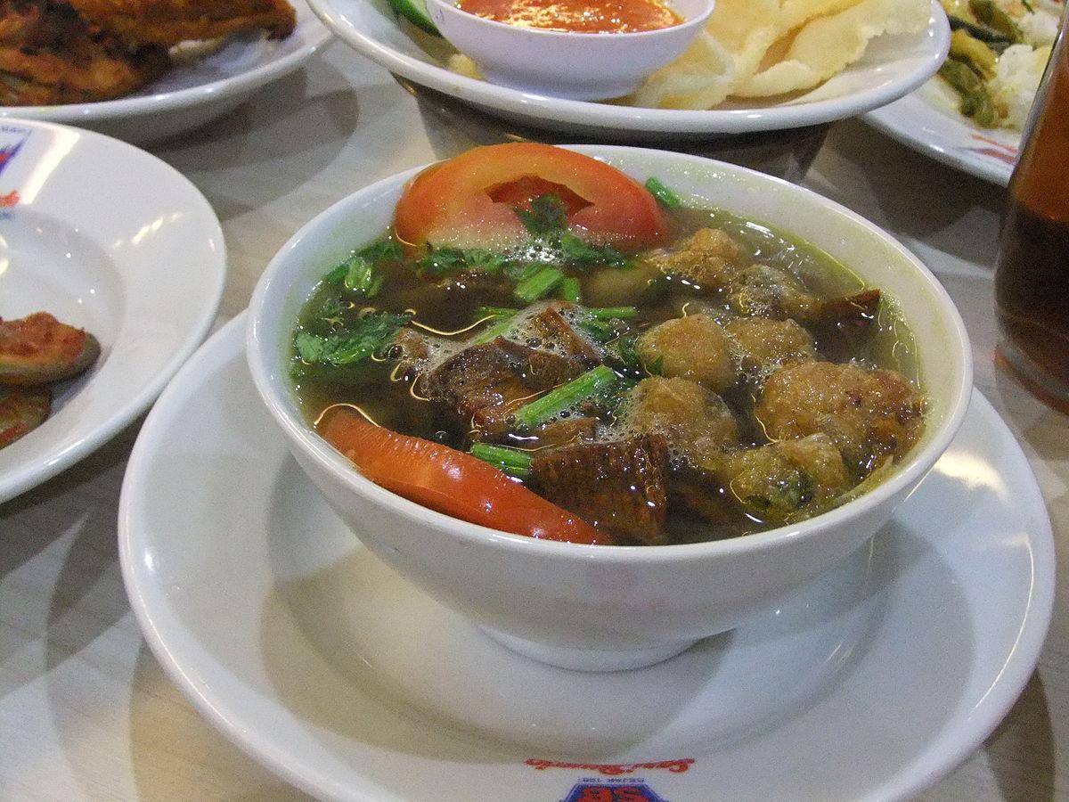 https://cdn.idntimes.com/content-images/post/20171107/soto-padang-1-a2c6a4a26d804fc3cb6fb8d3a0ce25d8.JPG