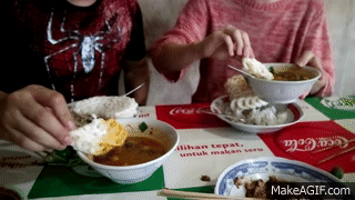 https://cdn.idntimes.com/content-images/post/20171021/soto-terenak-bikin-orang-jepang-nangis-makan-soto-tangkar-legendaris-ft-genki-comedian-11-a06794968879e04de50c36032a3ce5f5.gif