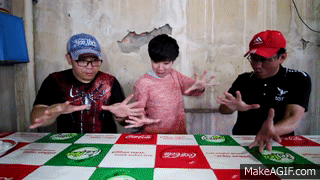https://cdn.idntimes.com/content-images/post/20171021/soto-terenak-bikin-orang-jepang-nangis-makan-soto-tangkar-legendaris-ft-genki-comedian-2-75be8faffcfefce3ad47e146b1aa9c1e.gif