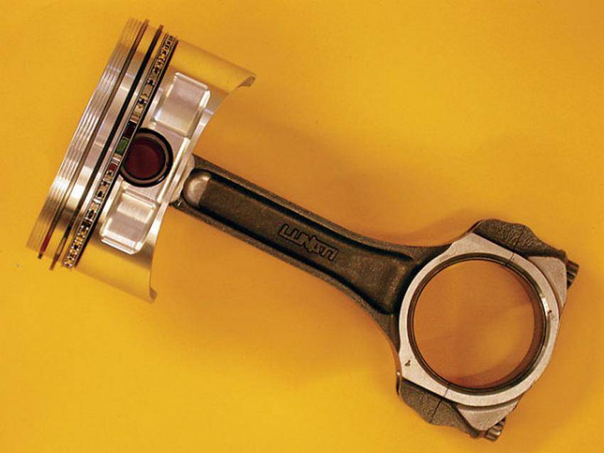 https://cdn.idntimes.com/content-images/post/20160928/stang-piston-8d68756393614e4091f98f05cb47c1d0.jpg