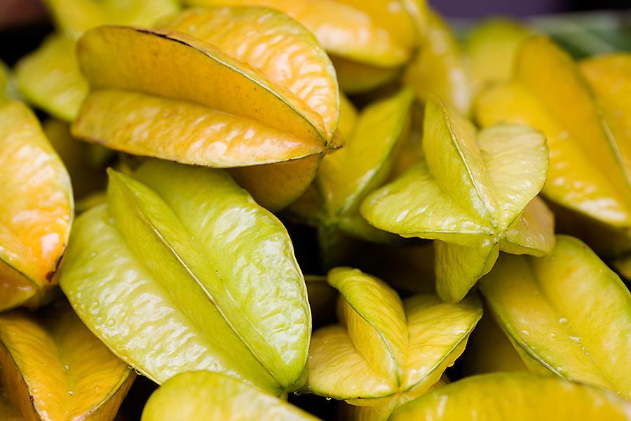 https://cdn.idntimes.com/content-images/post/20170411/star-fruit-4c221a1bea2b03f625df0045da582698.jpg
