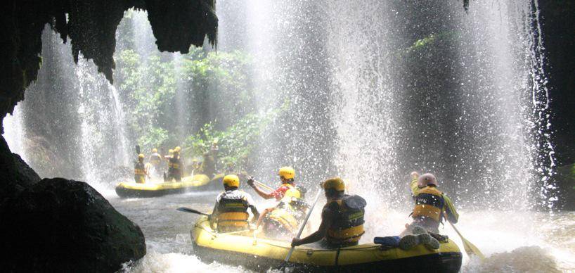 https://cdn.idntimes.com/content-images/post/20170713/sungai-pekalen-atas-7af1df19d12f858b08bedbe21063bbf2.jpg