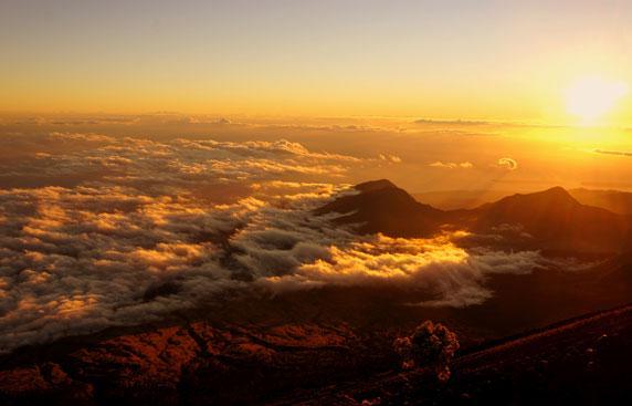 https://cdn.idntimes.com/content-images/post/20170707/sunrise3-51a8e7aaa9152728bdfb3a425b5893c7.jpg