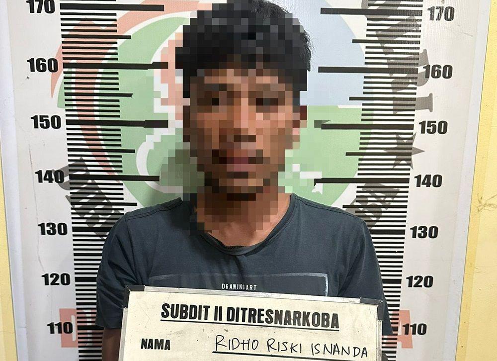 Bawa 17 Kg Ganja, Pria di Agam Ditangkap Polisi