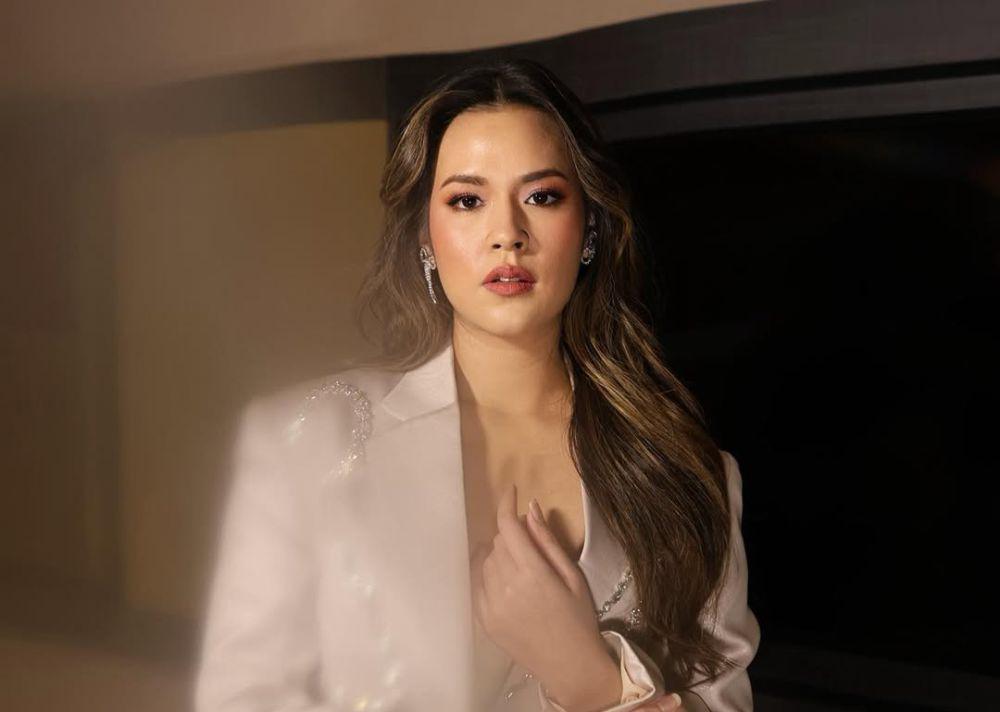 5 Lagu Raisa tentang Cinta Berbunga-Bunga, Liriknya Bikin Salting!