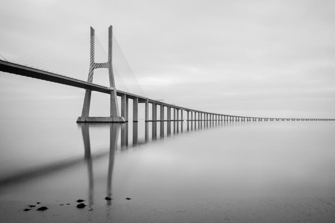 https://cdn.idntimes.com/content-images/post/20171025/vasco-da-gama-bridge-portugal-l-3298a6e729ed5aa102751cd48acd8860.jpeg