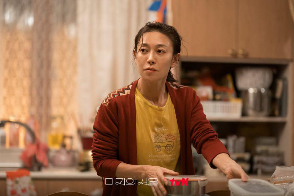 7 Kesulitan Kim Ok Hui Membesarkan Anak Kembar di Our Unwritten Seoul