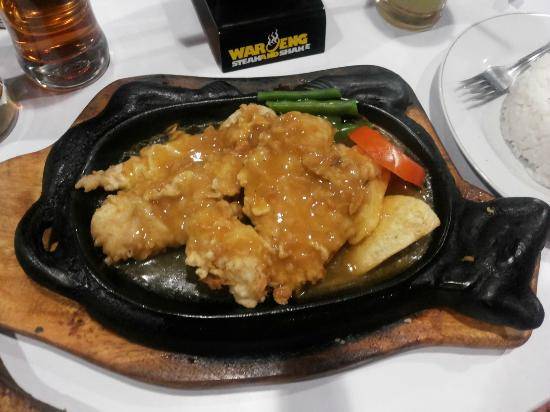 https://cdn.idntimes.com/content-images/post/20171105/waroeng-steak-shake-2dca1f1037133322b9f9c98cd40a04d8.jpg