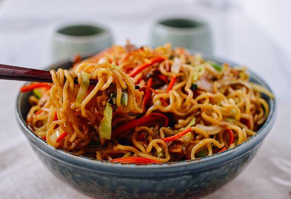 https://cdn.idntimes.com/content-images/post/20180103/yakisoba-4-73bf87ce51350d77f86cb75581d82599.jpg