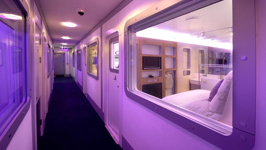 https://cdn.idntimes.com/content-images/post/20180106/yotel-58fe9db4fd70ae3bbe3ec008c1b8f90a.jpeg
